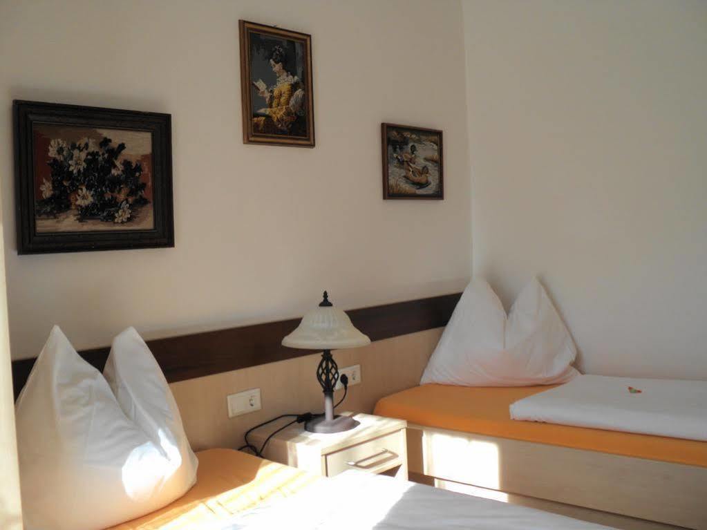 Apartmenthaus Gotthardt カプルーン エクステリア 写真